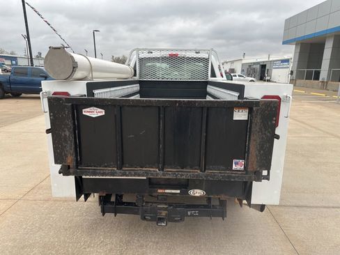 Used 2022 Ford F250 XL w/ Power Equipment Group image 32