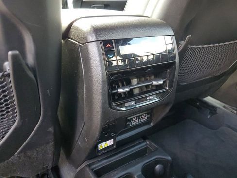 Used 2021 Jeep Grand Cherokee L Altitude image 27