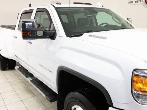 Used 2019 GMC Sierra 3500 Denali w/ Duramax Plus Package image 38