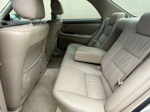 Used 2000 Lexus ES 330 FWD image 16
