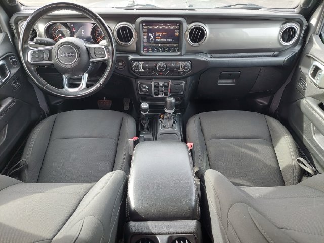 Used 2020 Jeep Wrangler Unlimited Sahara AWD/4WD image 3