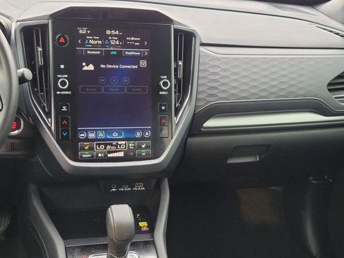 Certified 2025 Subaru Forester Premium image 12