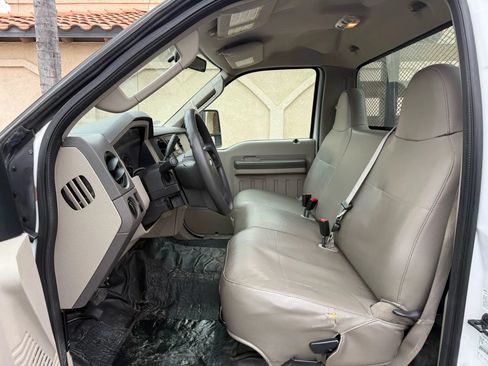 Used 2008 Ford F450 2WD Regular Cab Super Duty image 8