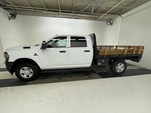 Used 2024 RAM 2500 Tradesman w/ Snow Chief Group AWD/4WD image 4