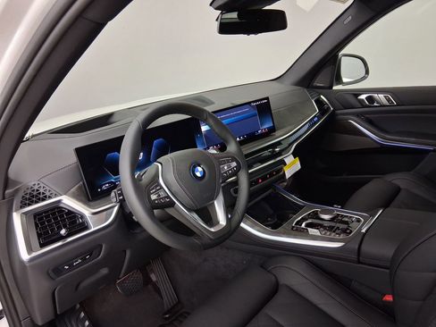 New 2026 BMW X5 xDrive50e AWD/4WD image 2