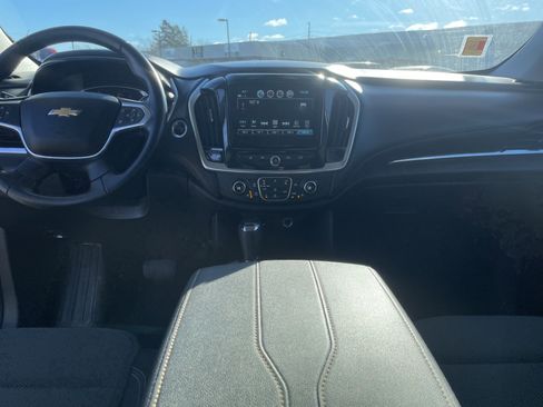 Used 2019 Chevrolet Traverse LT image 15