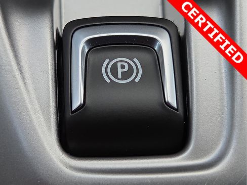 Used 2025 Chevrolet Trax LS image 17