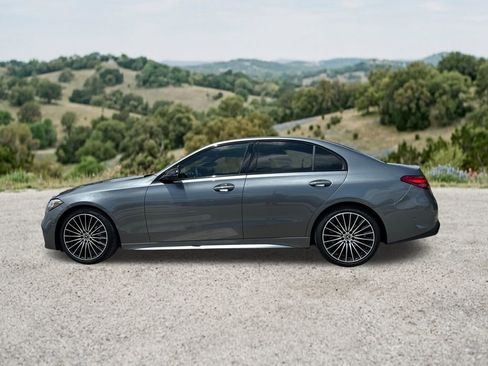 Used 2025 Mercedes-Benz C 300 Sedan image 5