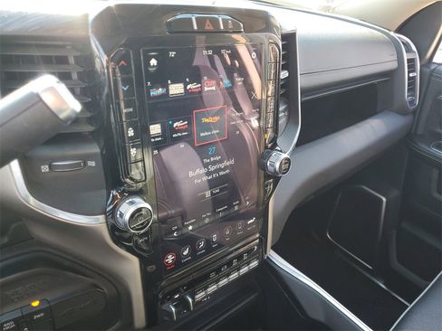 Used 2021 RAM 2500 Laramie image 18