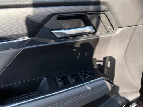 New 2026 GMC Acadia Elevation w/ Elevation Premium Package FWD image 11