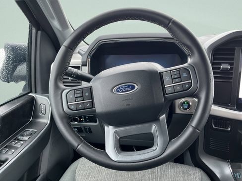 Used 2023 Ford F150 Lightning XLT AWD/4WD image 24