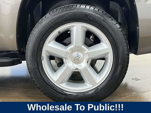 Used 2012 Chevrolet Tahoe LT w/ Luxury Package RWD image 12
