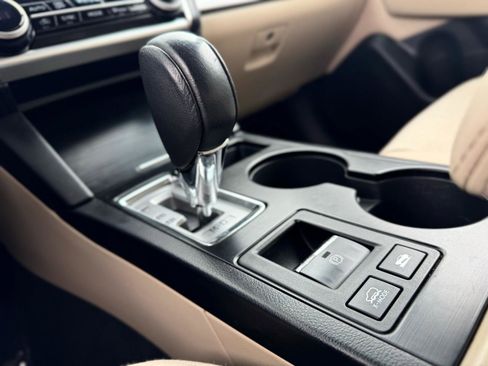 Used 2018 Subaru Outback 2.5i Premium image 29