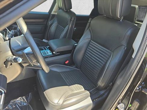 Used 2020 Land Rover Discovery HSE Luxury AWD/4WD image 16