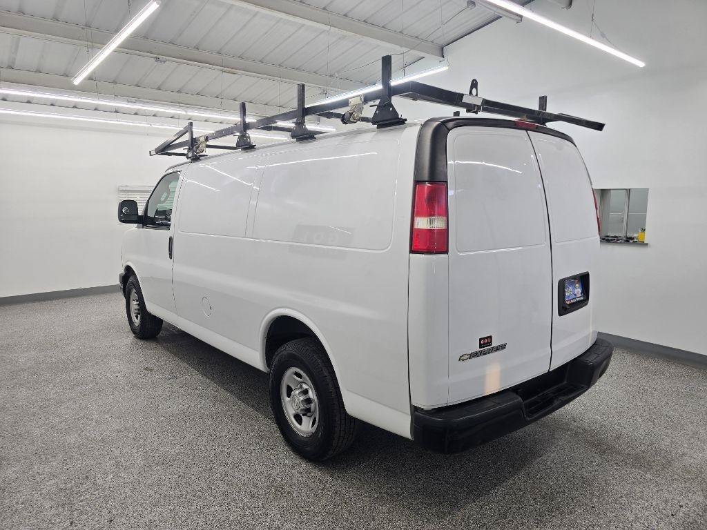 Used 2020 Chevrolet Express 2500 w/ Driver Convenience Package RWD image 4