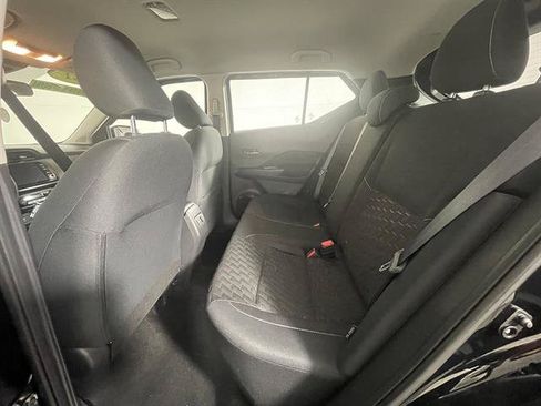 Used 2021 Nissan Kicks SV FWD image 10