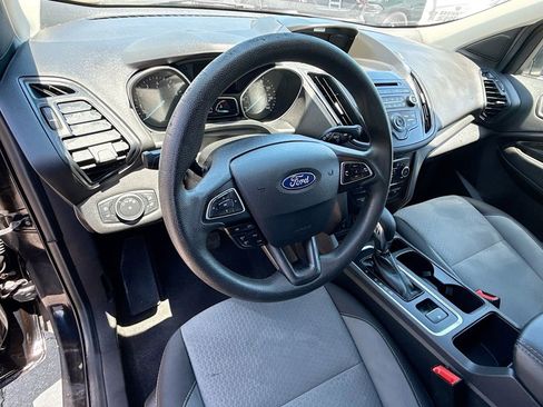 Used 2018 Ford Escape SE FWD image 12