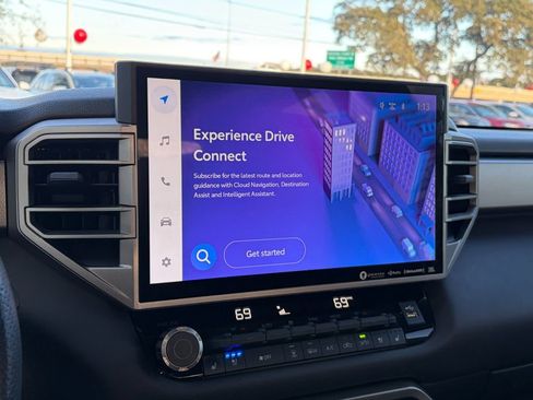 Used 2023 Toyota Tundra Limited image 16