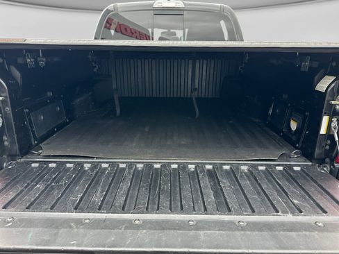 Used 2017 Toyota Tacoma TRD Off-Road w/ Tow Package (A/T) AWD/4WD image 20