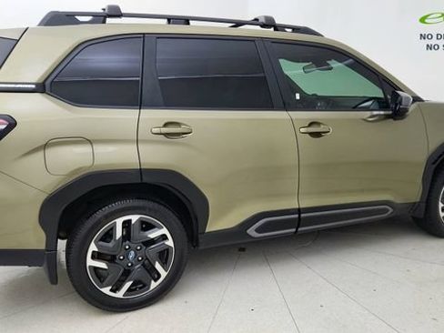 Used 2025 Subaru Forester Limited AWD/4WD image 6