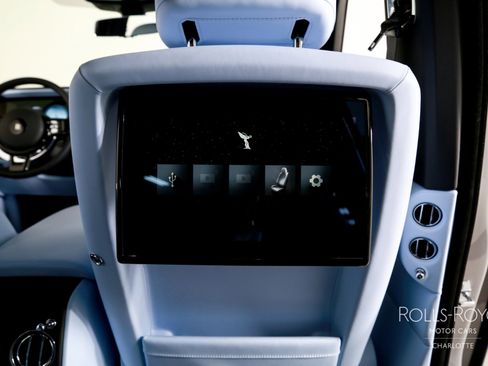 New 2026 Rolls-Royce Cullinan image 30