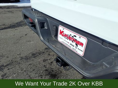 Used 2022 Jeep Gladiator Sport image 15