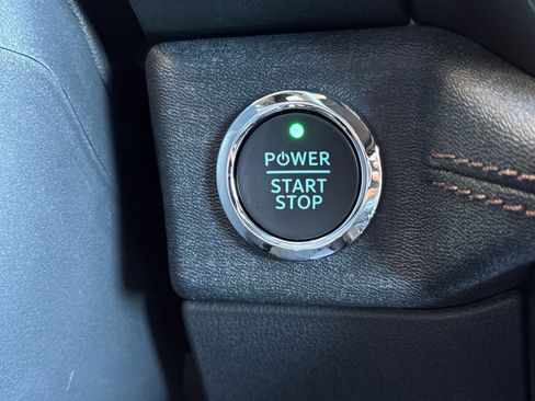 New 2025 Ford F150 Lightning Lariat image 19