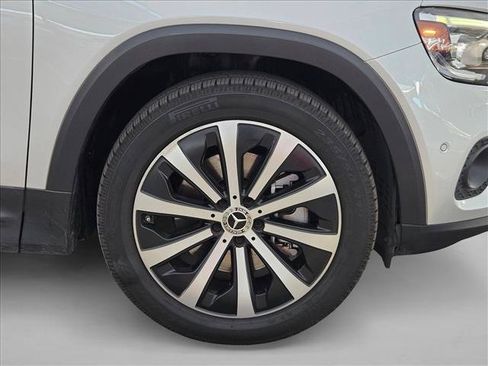 Used 2020 Mercedes-Benz GLB 250 image 21