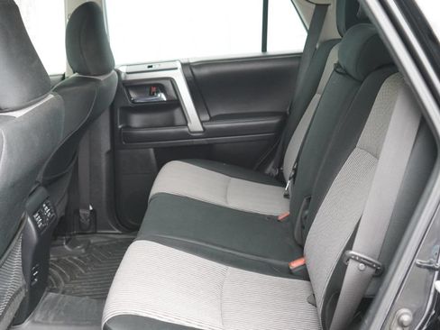 Used 2018 Toyota 4Runner SR5 AWD/4WD image 27