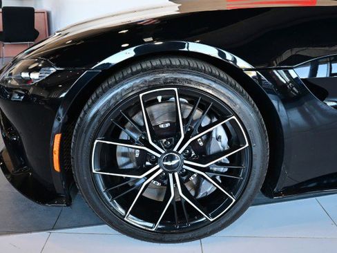 Used 2022 Aston Martin V8 Vantage Coupe image 43