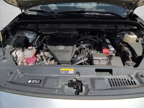 Used 2023 Toyota Highlander L FWD image 20
