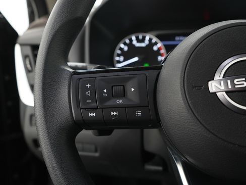 Used 2023 Nissan Rogue SV AWD/4WD image 26
