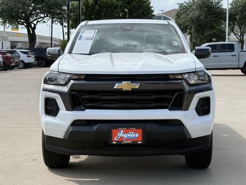 Used 2024 Chevrolet Colorado LT RWD image 9