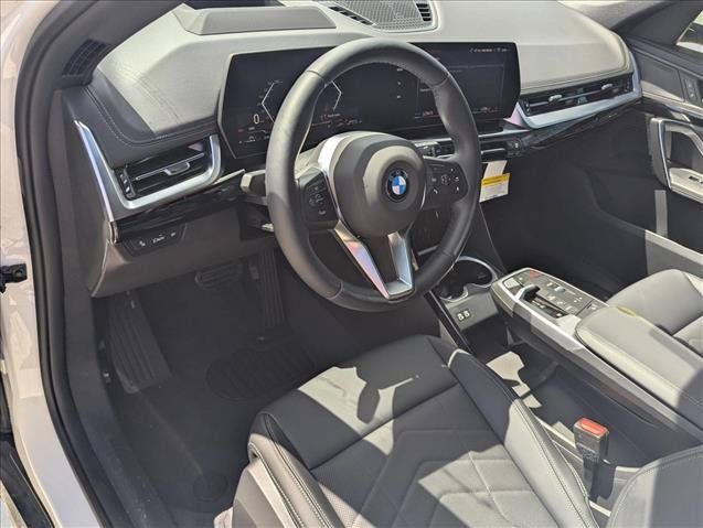 Used 2026 BMW X1 xDrive28i AWD/4WD image 3