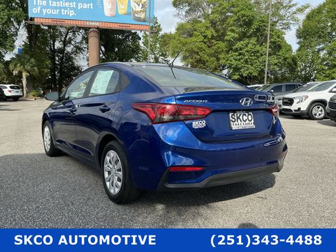 Used 2021 Hyundai Accent SE image 3