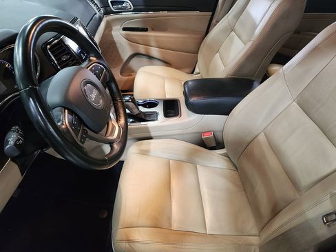 Used 2021 Jeep Grand Cherokee Limited image 29