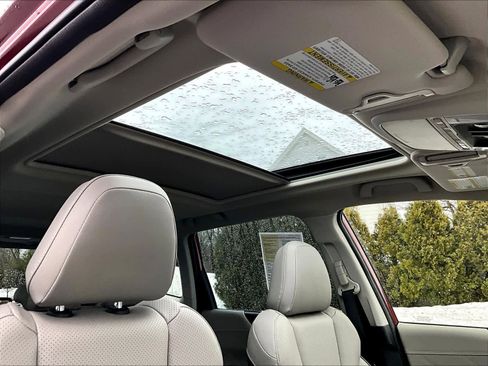 Used 2022 Subaru Forester Limited image 22