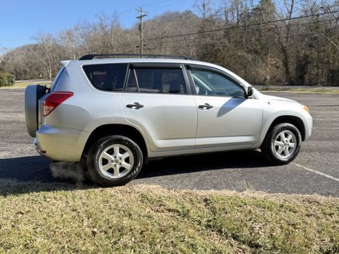 Used 2008 Toyota RAV4 2WD image 9