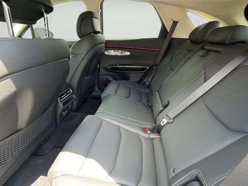 Used 2026 Genesis GV70 2.5T AWD/4WD image 16
