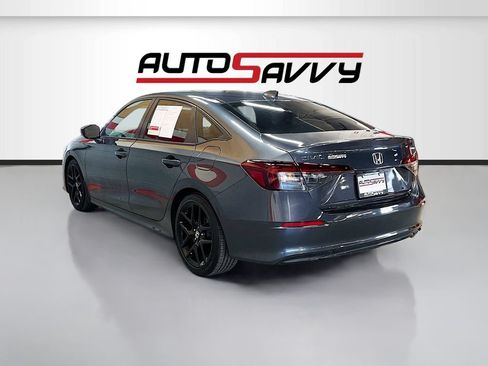 Used 2025 Honda Civic Sport image 5