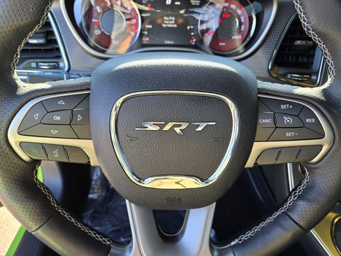 Used 2015 Dodge Challenger SRT Hellcat image 22