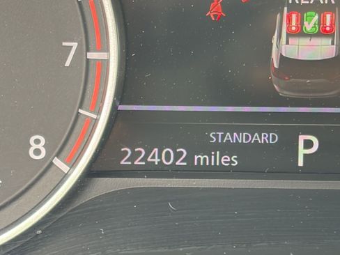 Used 2025 Nissan Rogue SV image 40