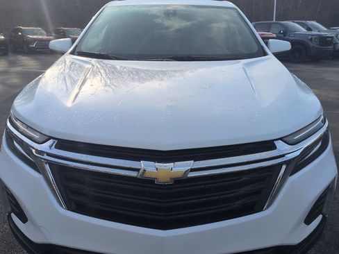 Used 2023 Chevrolet Equinox LT AWD/4WD image 13