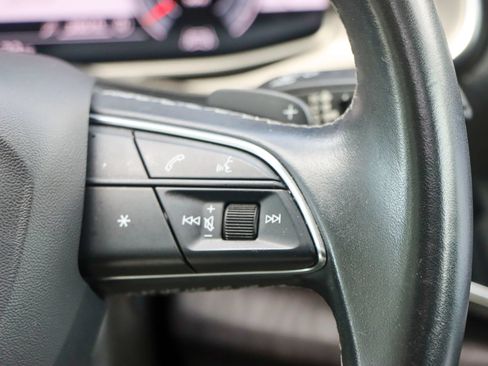Used 2021 Audi Q8 Premium w/ Convenience Package AWD/4WD image 30