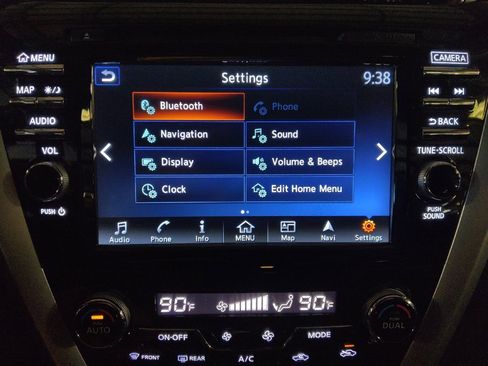 Used 2017 Nissan Murano S w/ Navigation Package image 25