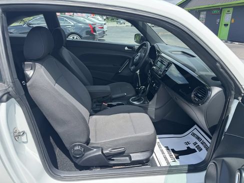 Used 2014 Volkswagen Beetle 1.8T FWD image 8