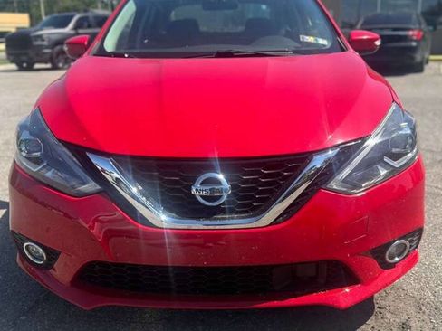 Used 2019 Nissan Sentra SR FWD image 2