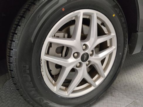 Used 2023 Ford Edge SEL image 31