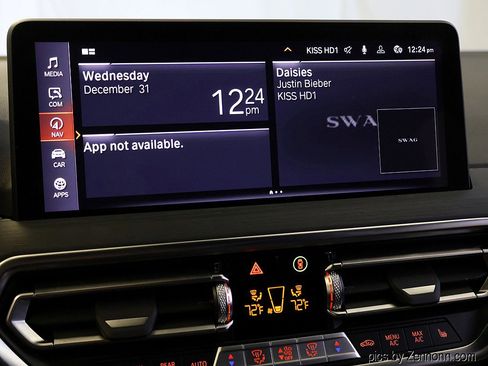 Certified 2023 BMW X4 xDrive30i w/ Premium Package image 20