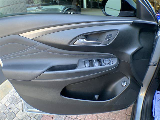 Used 2024 Buick Envista Sport Touring w/ Convenience I Package FWD image 13